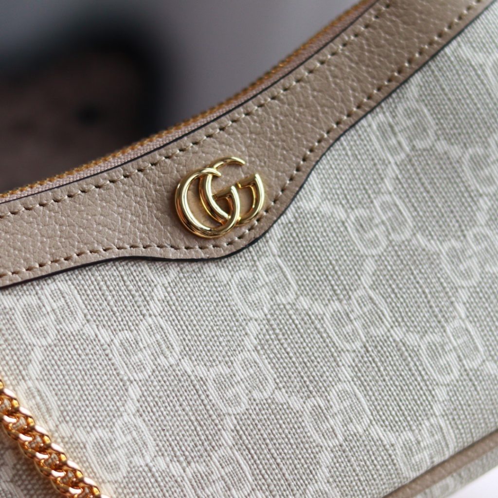 Gucci Ophidia in GG Supreme Canvas with Leather Trim and Zipper for Shoulder Crossbody Carry