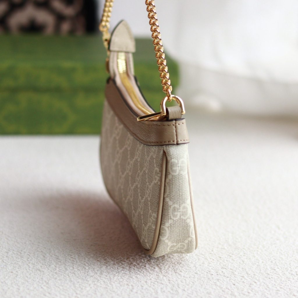 Gucci Ophidia in GG Supreme Canvas with Leather Trim and Zipper for Shoulder Crossbody Carry