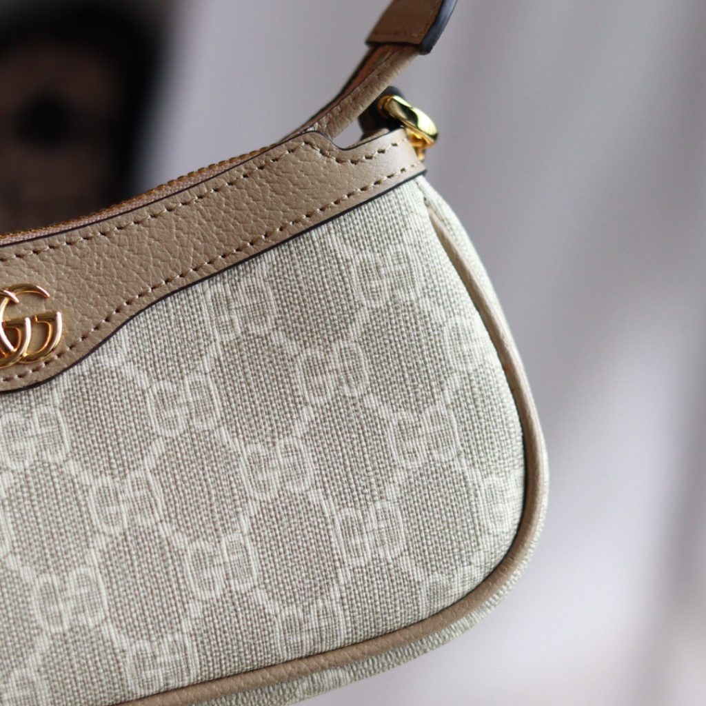 Gucci Ophidia in GG Supreme Canvas with Leather Trim and Zipper for Shoulder Crossbody Carry