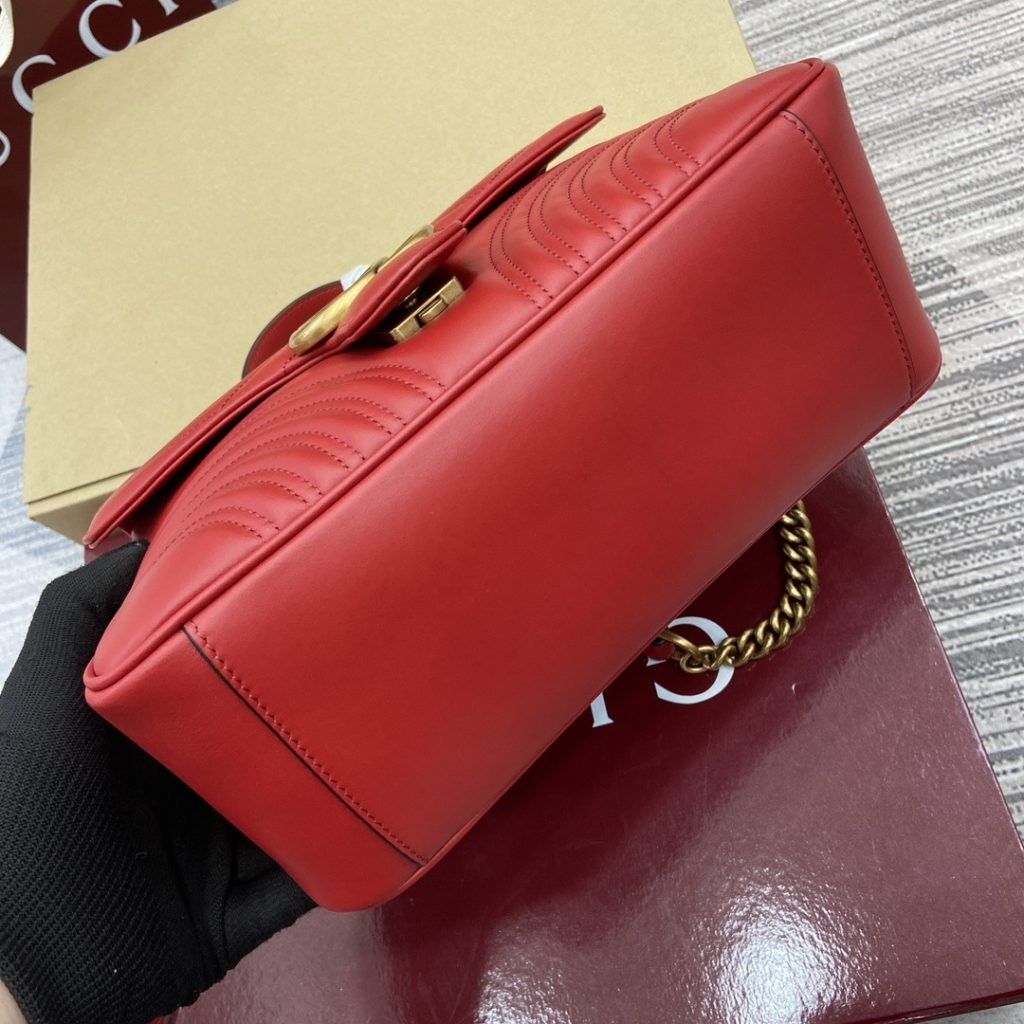 Gucci GG Marmont 498110 in Matelassé Leather with Flap and Double G Push and Gold Hardware