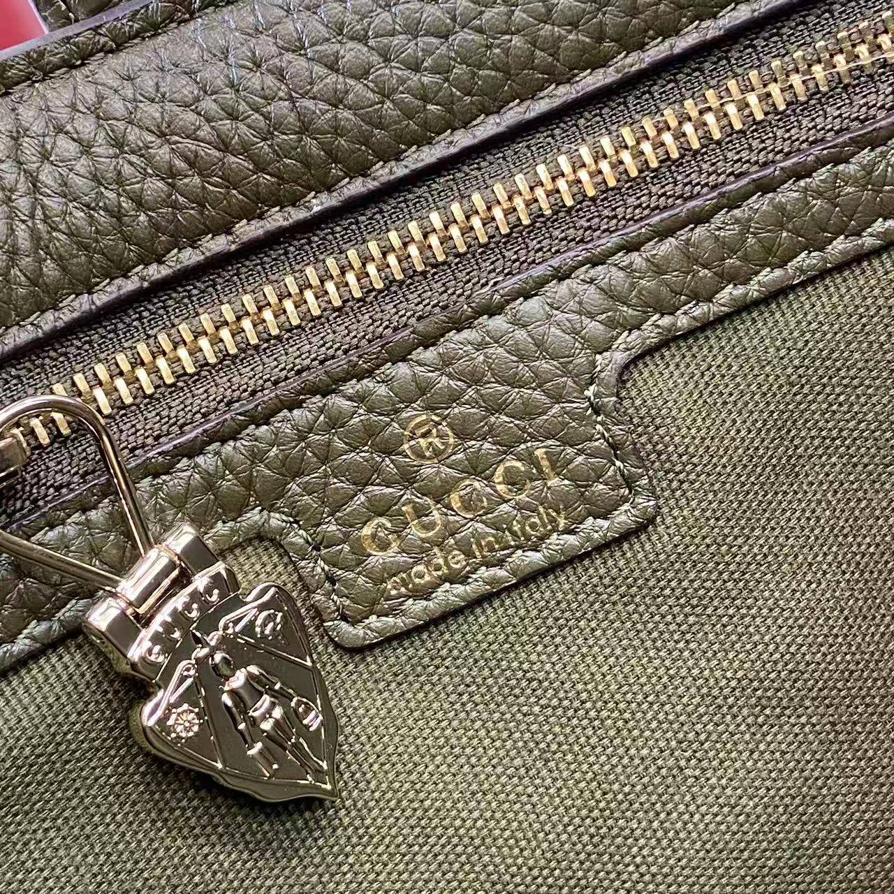 Gucci Jackie 1961 810232 in Forest Green Pebbled Leather with Push Closure for Hand Shoulder Carry