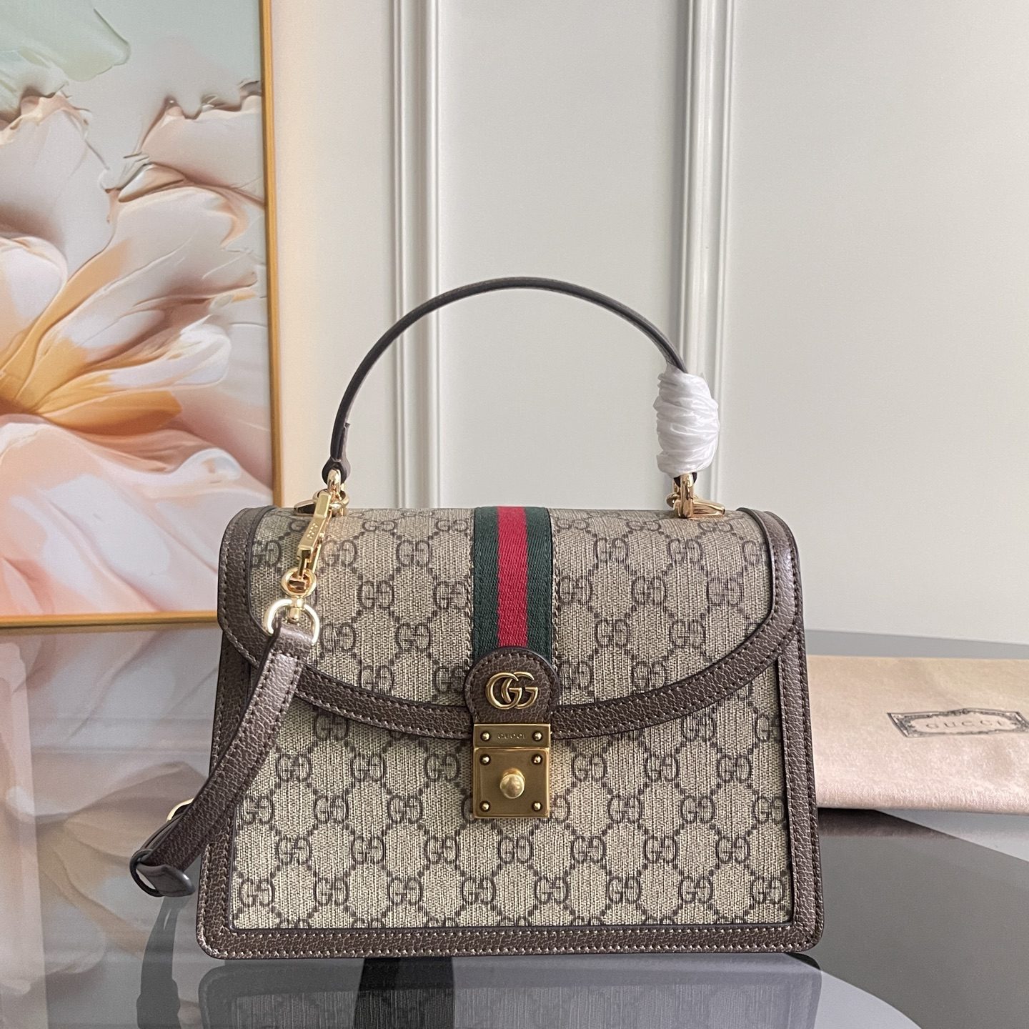 Gucci Ophidia GG in GG Supreme Canvas with Leather Trim for Handheld Shoulder Carry