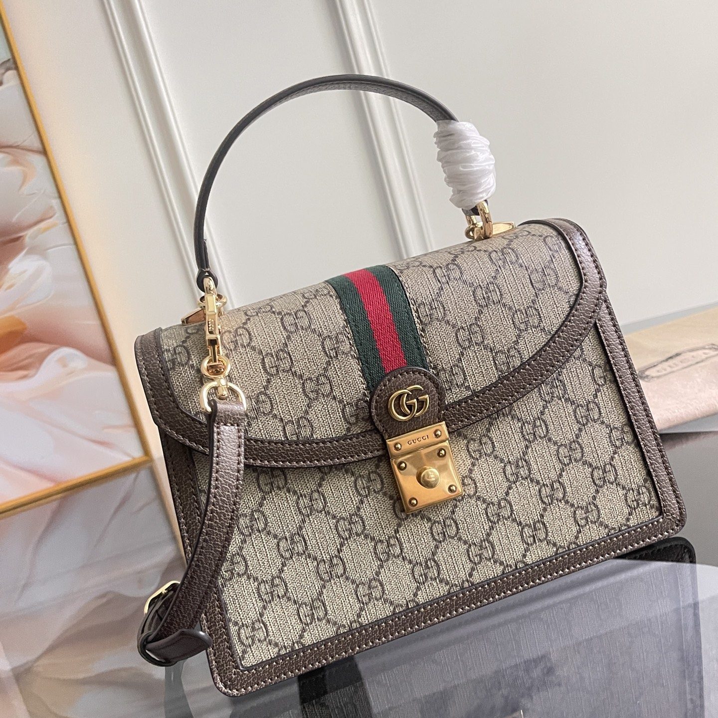 Gucci Ophidia GG in GG Supreme Canvas with Leather Trim for Handheld Shoulder Carry
