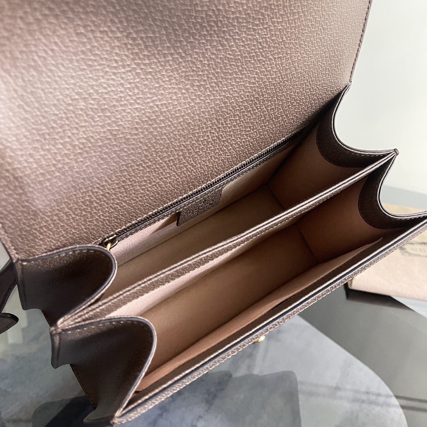 Gucci Ophidia GG in GG Supreme Canvas with Leather Trim for Handheld Shoulder Carry