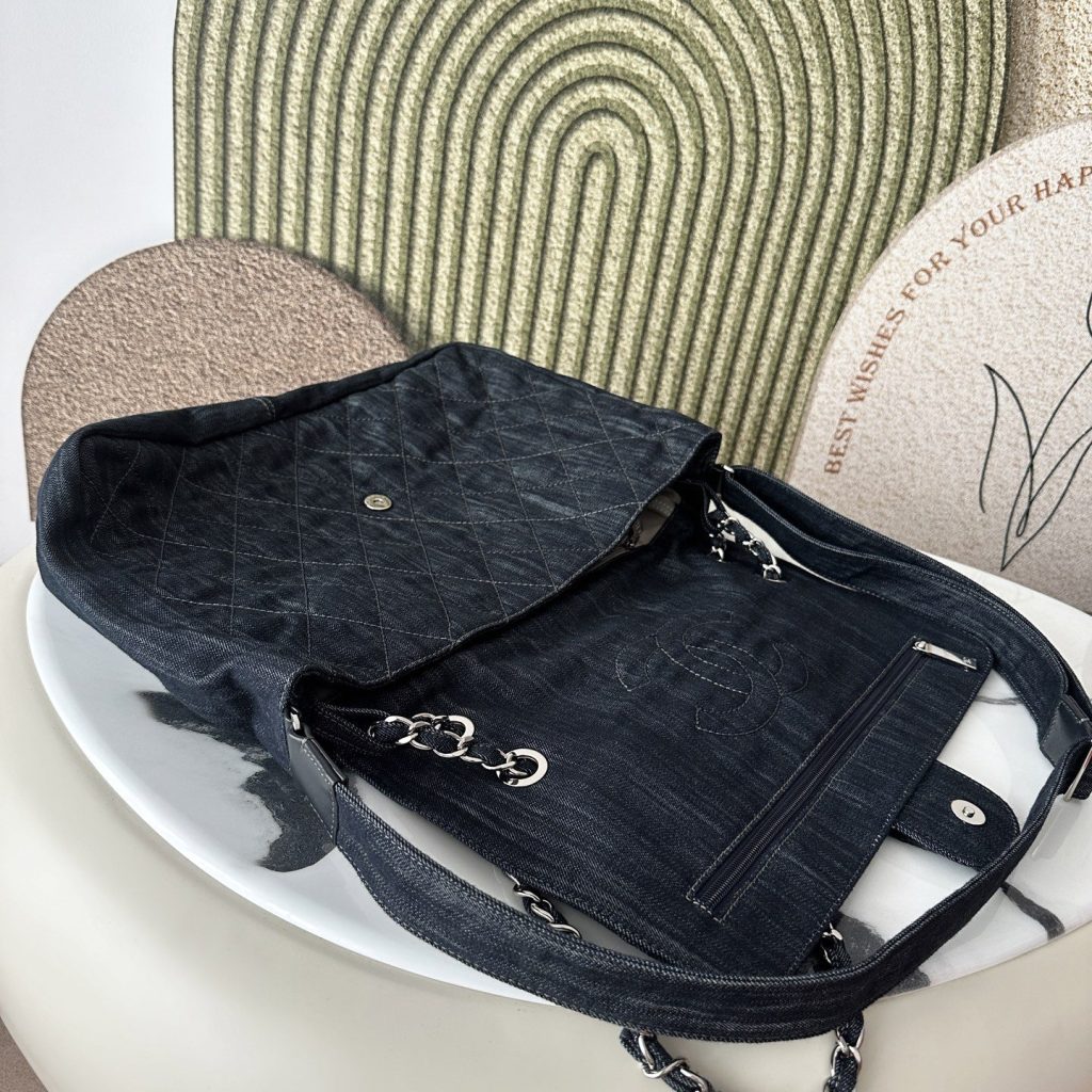 Chanel Boy in Denim with Magnetic Snap Flap for Shoulder Crossbody Bag Carry