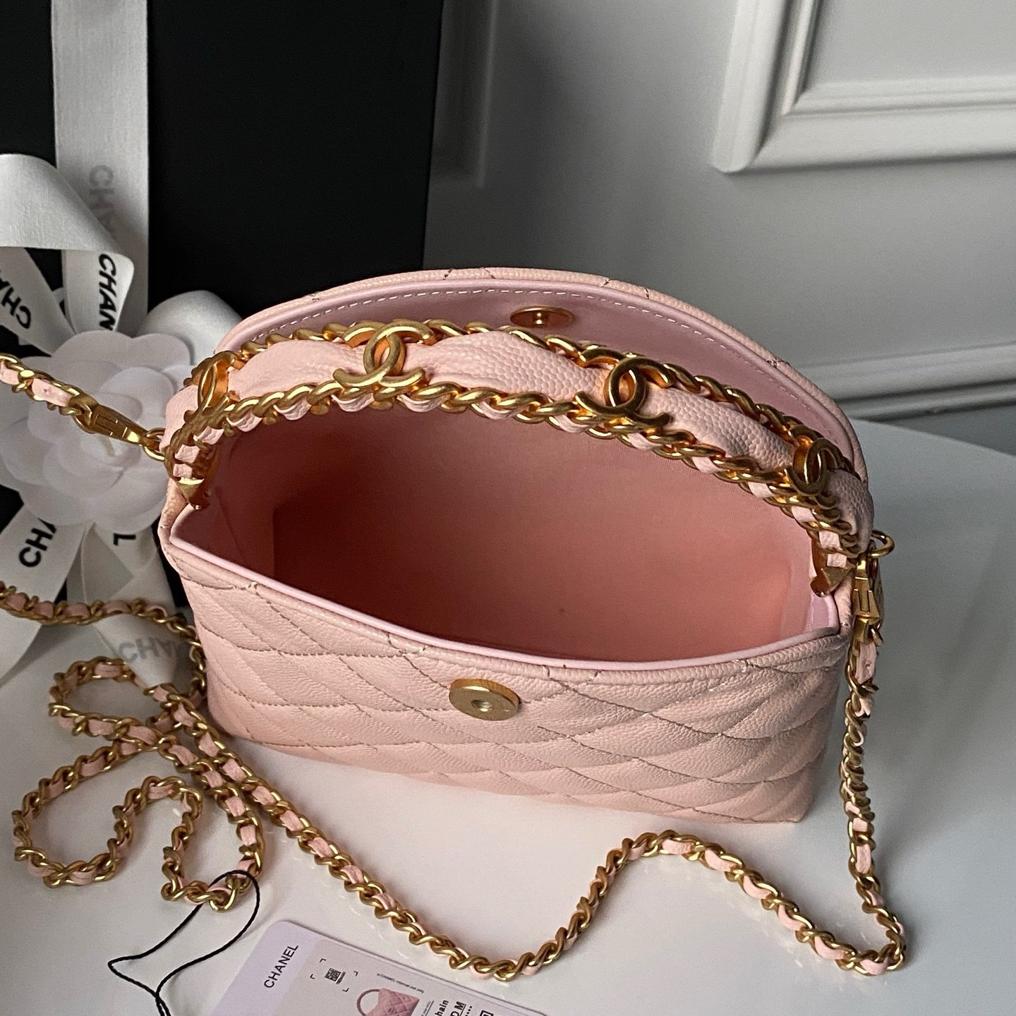 Chanel Coco Handle in Caviar Leather with Magnetic Snap for Shoulder Crossbody Bag Carry