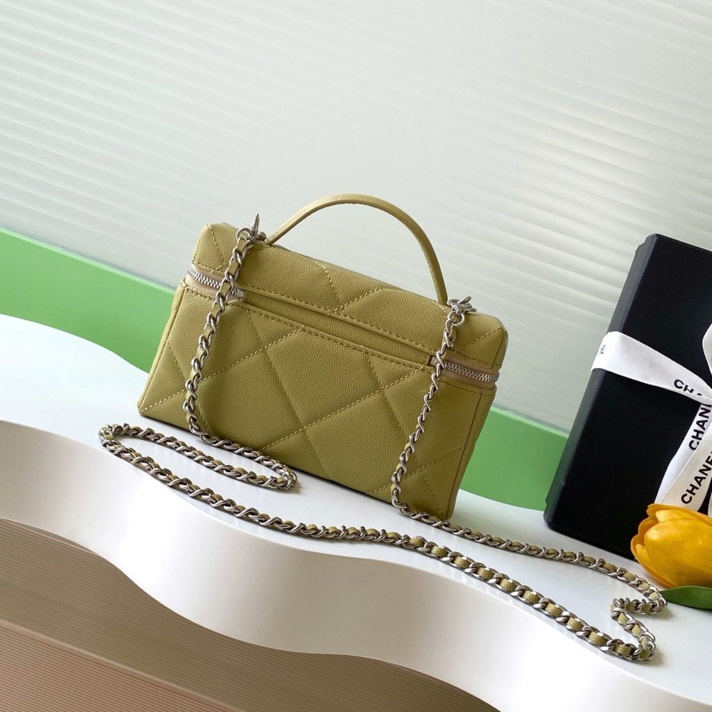 Chanel 25K Large in Caviar Leather with Zipper for Shoulder Crossbody Bag Carry in Black Color