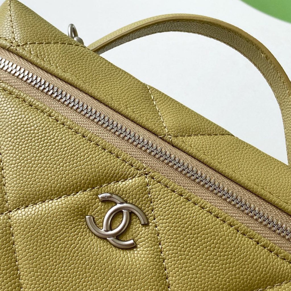 Chanel 25K Large in Caviar Leather with Zipper for Shoulder Crossbody Bag Carry in Black Color