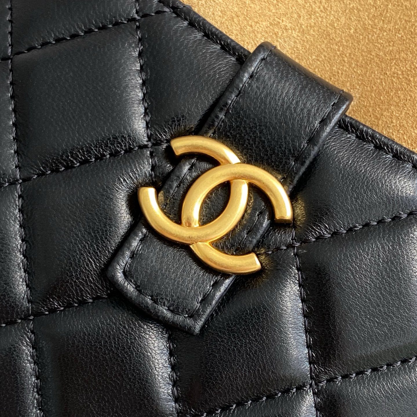 Chanel Mini Bonbon in Calfskin Leather and Suede with Zipper for Hand Shoulder Carry
