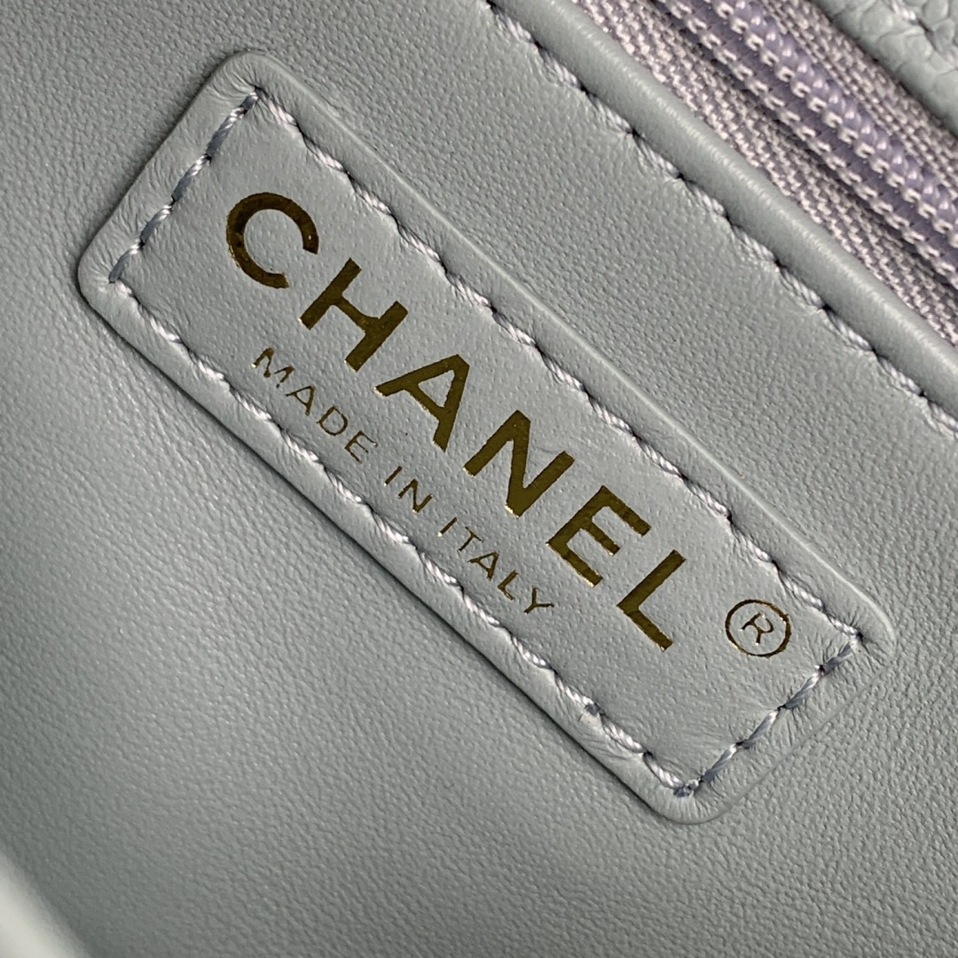 Chanel Coco Handle Mini in Caviar Leather with Turn-lock Flap for Handheld Shoulder Carry