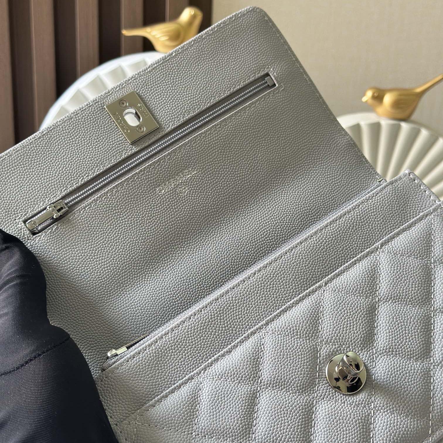 Chanel Top Handle WOC (Wallet on Chain) in Caviar Leather with Turn-lock Flap Closure for HandheldSh