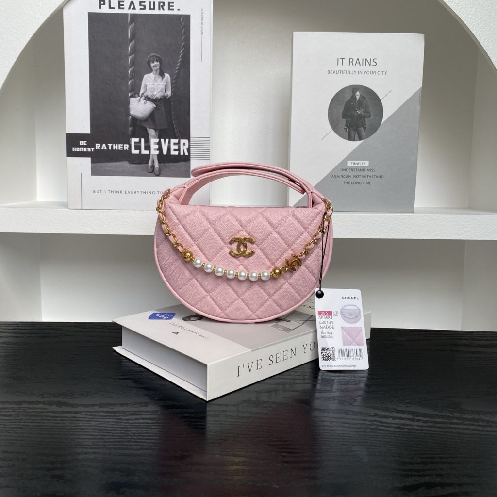 Chanel Moon Bag Mini in Caviar Leather with Zipper and Pearl Chain for Handheld Shoulder Carry
