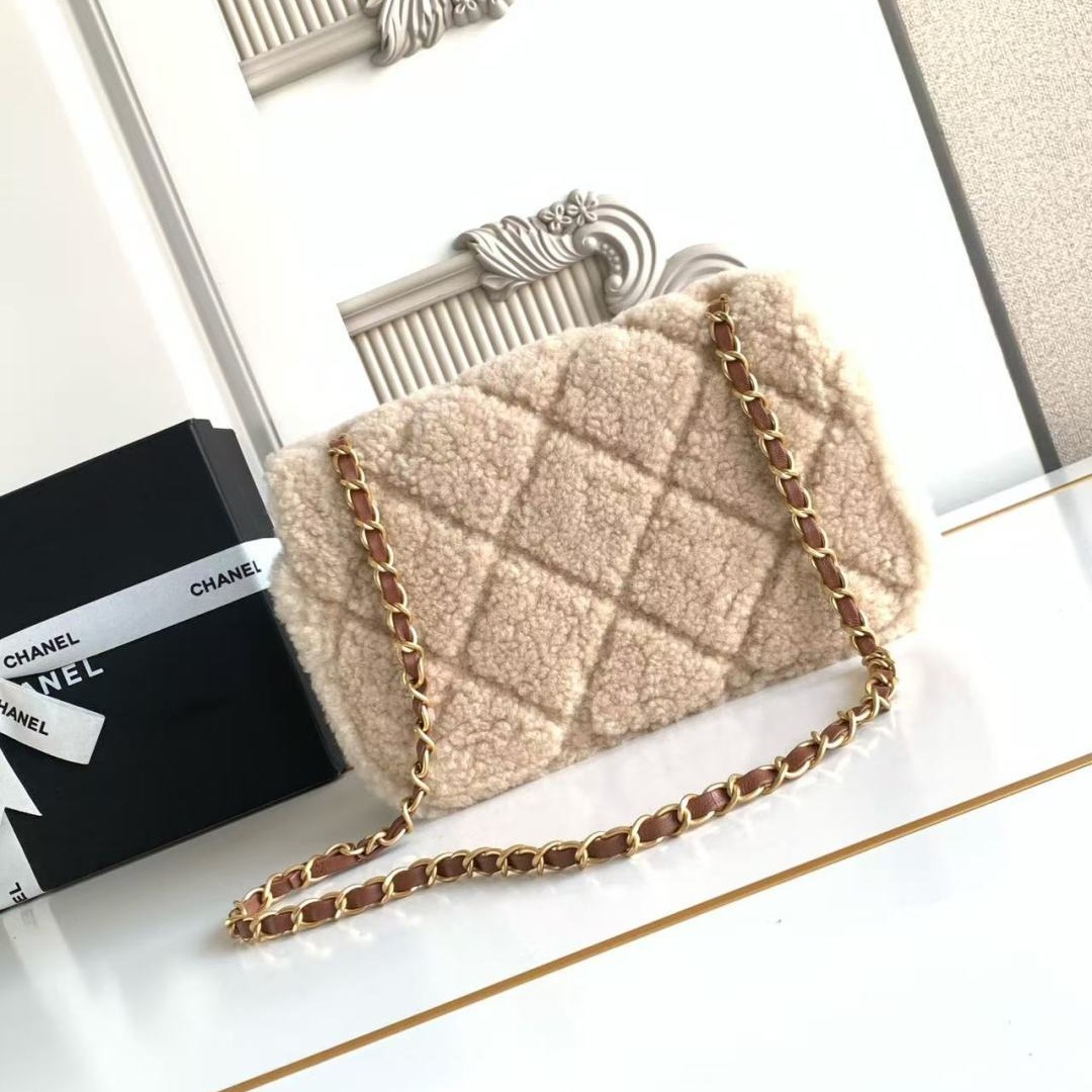 Chanel Classic Flap in Shearling and Lambskin with Turn-lock for Shoulder Crossbody Carry