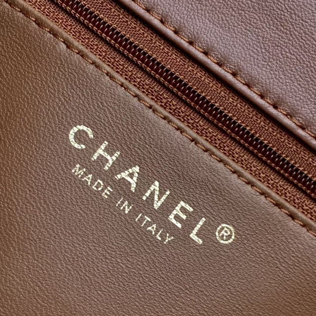 Chanel Classic Flap in Shearling and Lambskin with Turn-lock for Shoulder Crossbody Carry