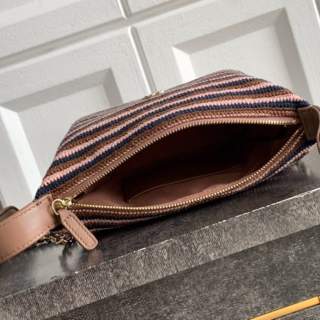 Chanel Bucket Bag Medium in Knitted Wool/Cotton Blend with Open Top Closure for Hand Shoulder Carry