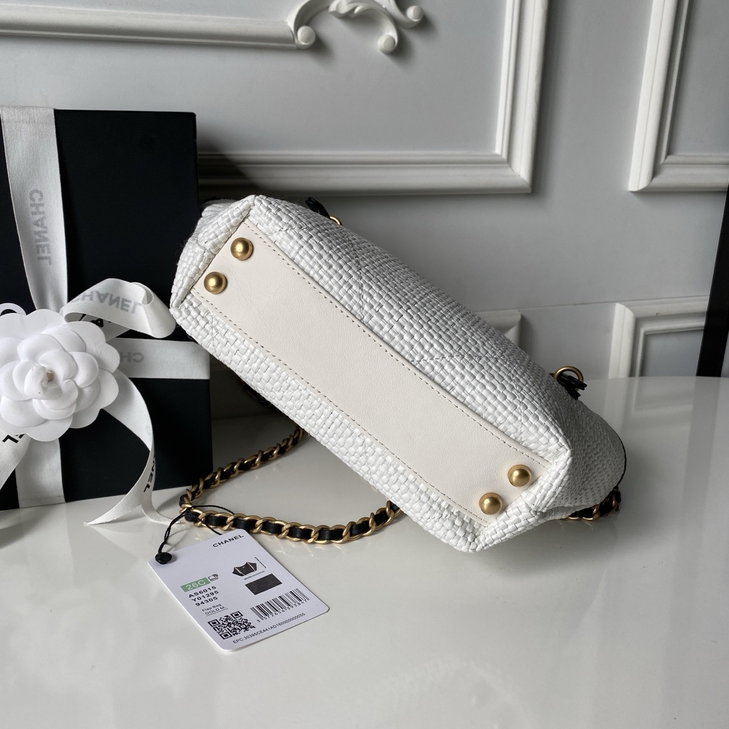 Chanel AS6015 in Raffia and Calfskin with Open Top for Handheld Shoulder Carry Designer Bag