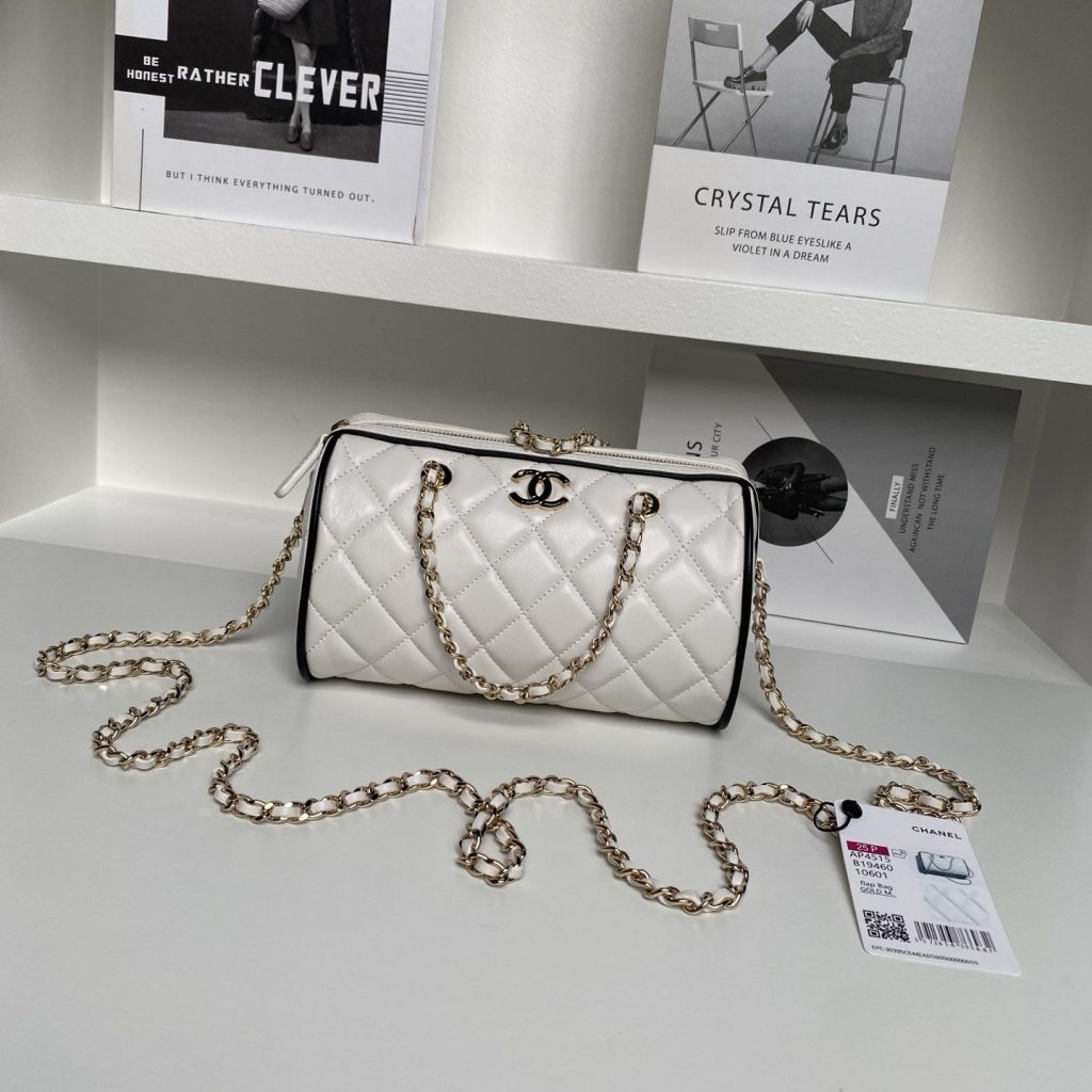 Chanel 25P Bowling in Lambskin with Zipper and Detachable Chain for Handheld Shoulder Carry