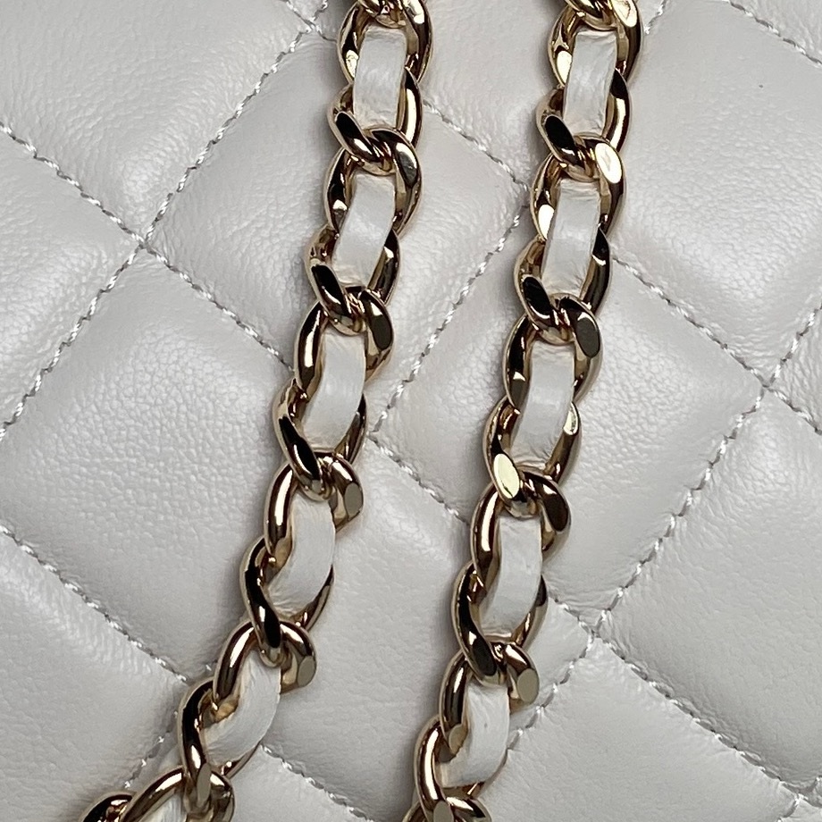 Chanel 25P Bowling in Lambskin with Zipper and Detachable Chain for Handheld Shoulder Carry