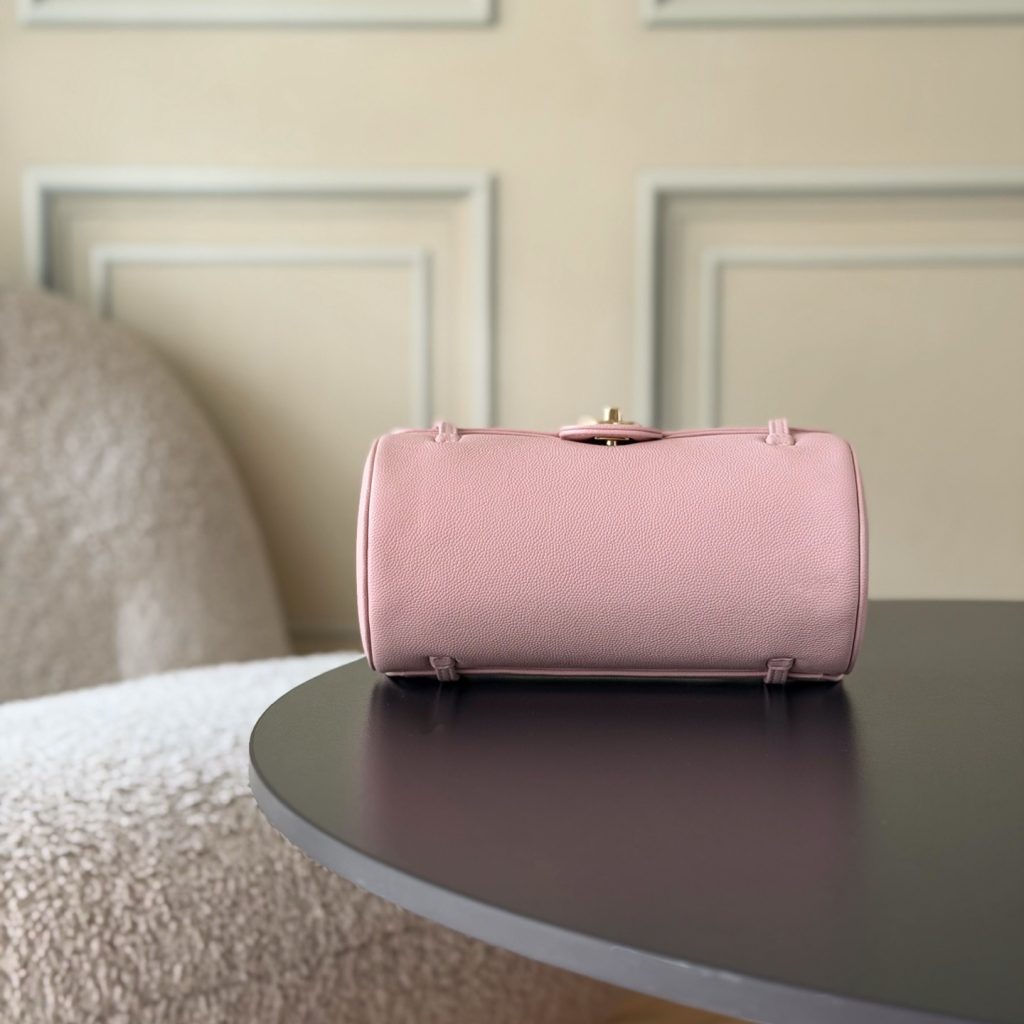 Chanel Vantage in Haas Calfskin with Magnetic Snap Flap Closure for Shoulder Bag and Handbag Carry