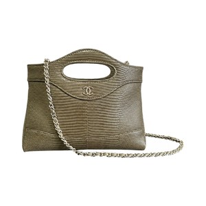 Chanel Nano 31 Lizard-embossed Calfskin Crossbody Bag with Magnetic Snap for Hand and Shoulder Carry