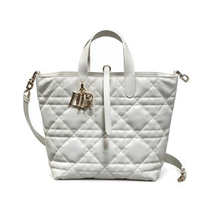 Dior Book Tote in Cannage Cuir with Open Top for Handheld Shoulder Carry 25cm Gold Hardware