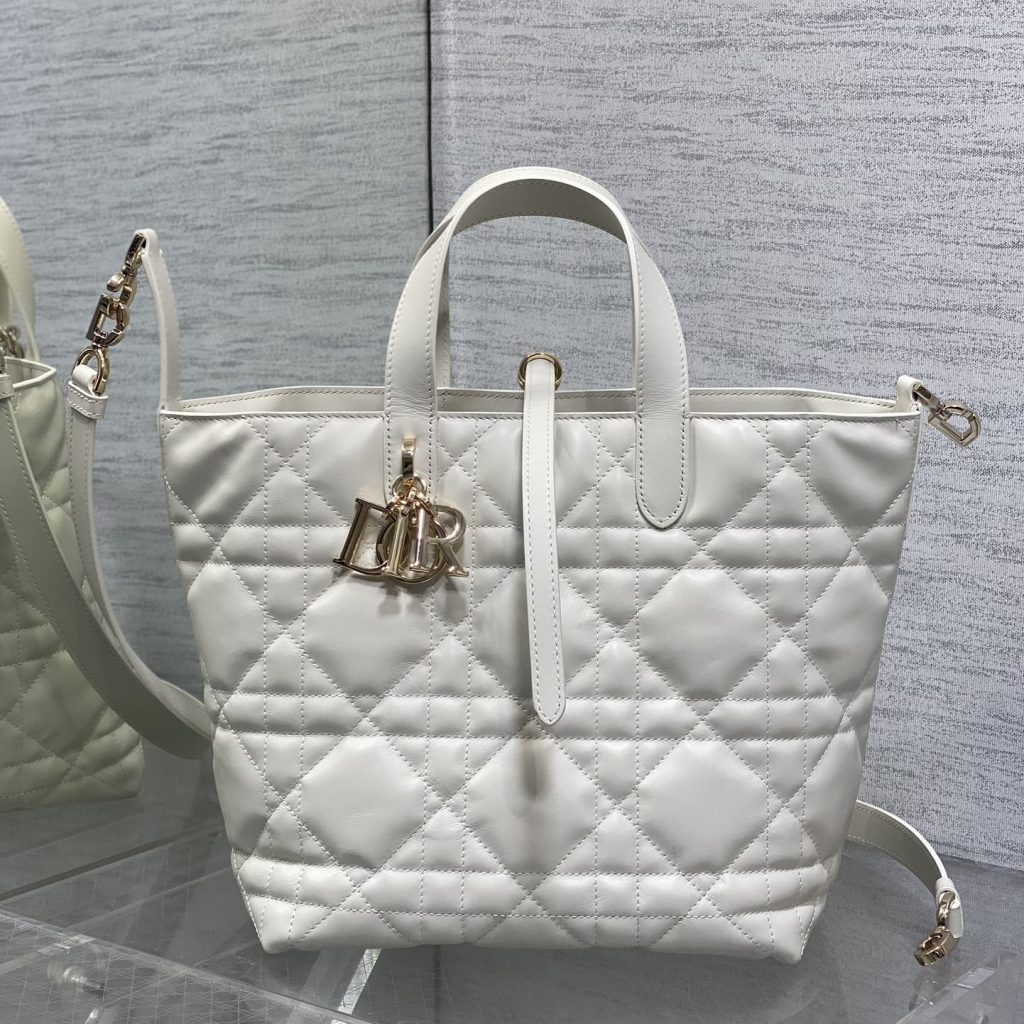 Dior Book Tote in Cannage Cuir with Open Top for Handheld Shoulder Carry 25cm Gold Hardware