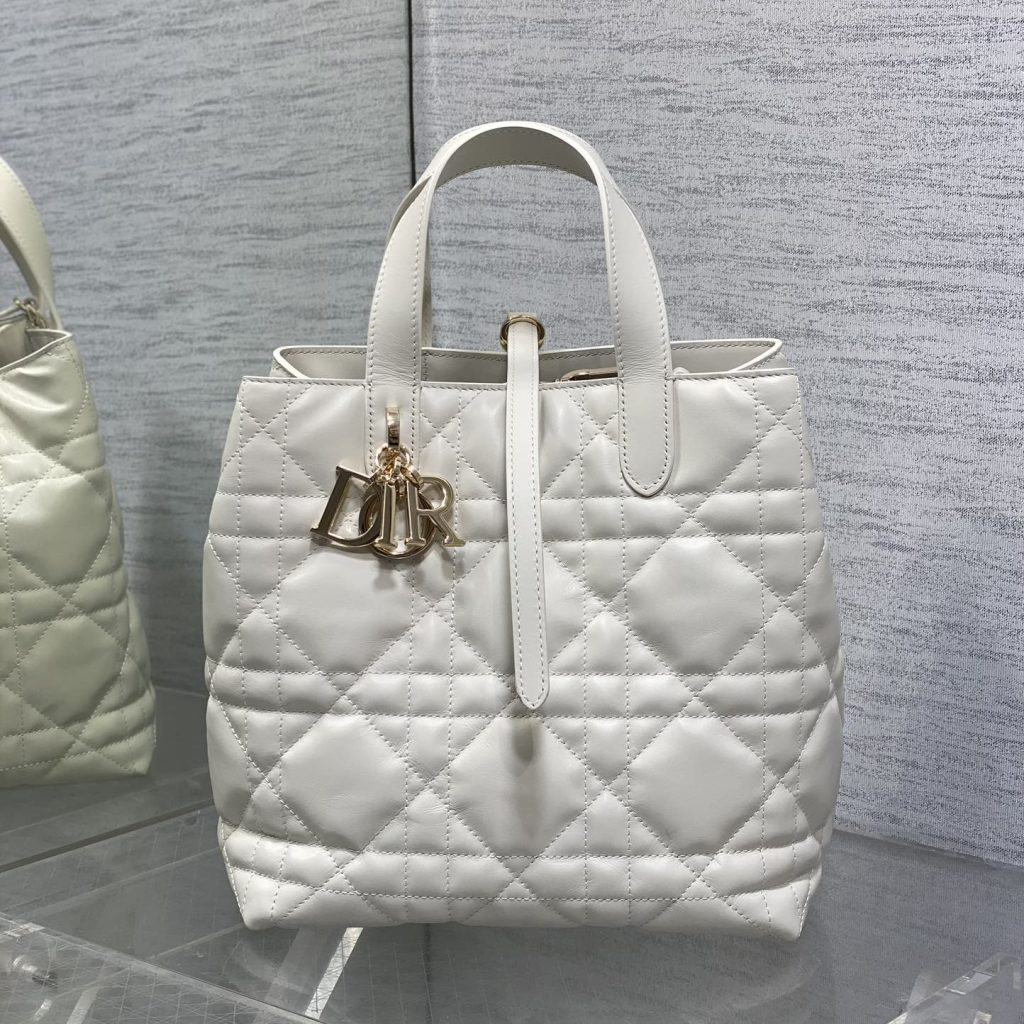 Dior Book Tote in Cannage Cuir with Open Top for Handheld Shoulder Carry 25cm Gold Hardware