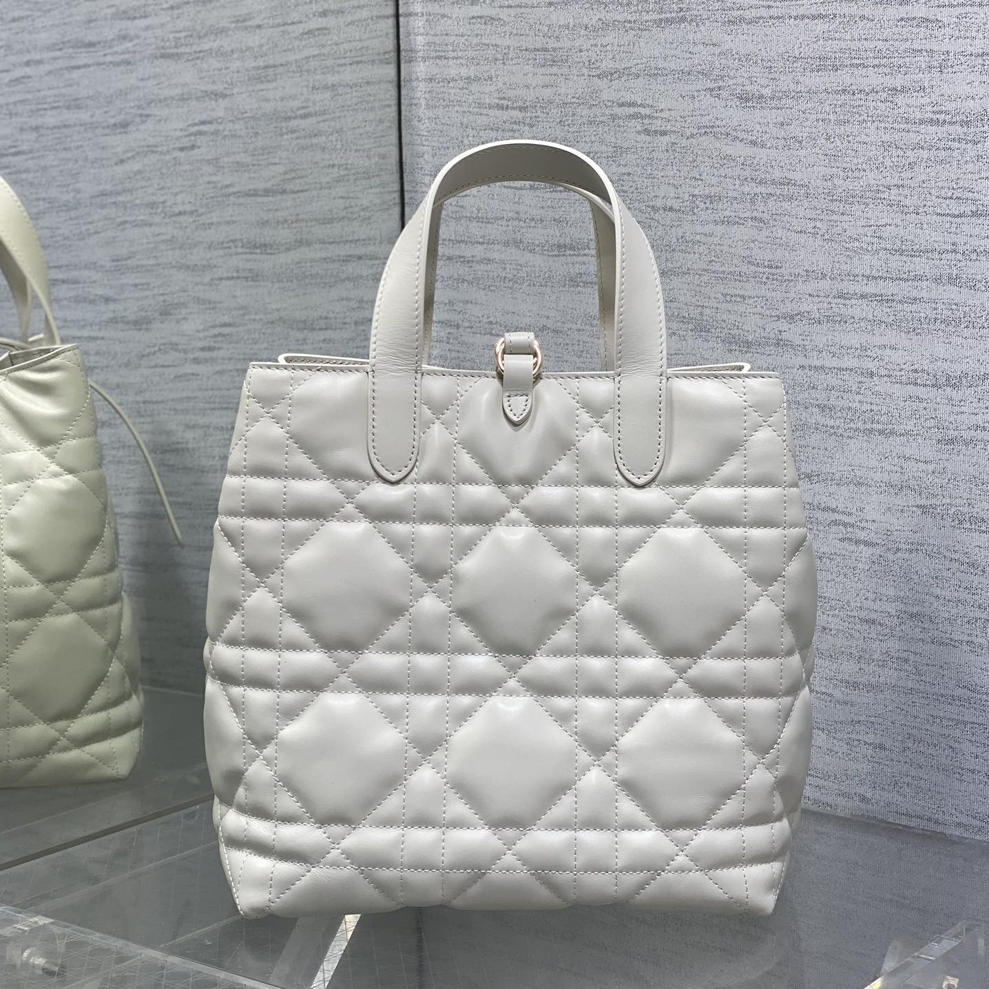 Dior Book Tote in Cannage Cuir with Open Top for Handheld Shoulder Carry 25cm Gold Hardware