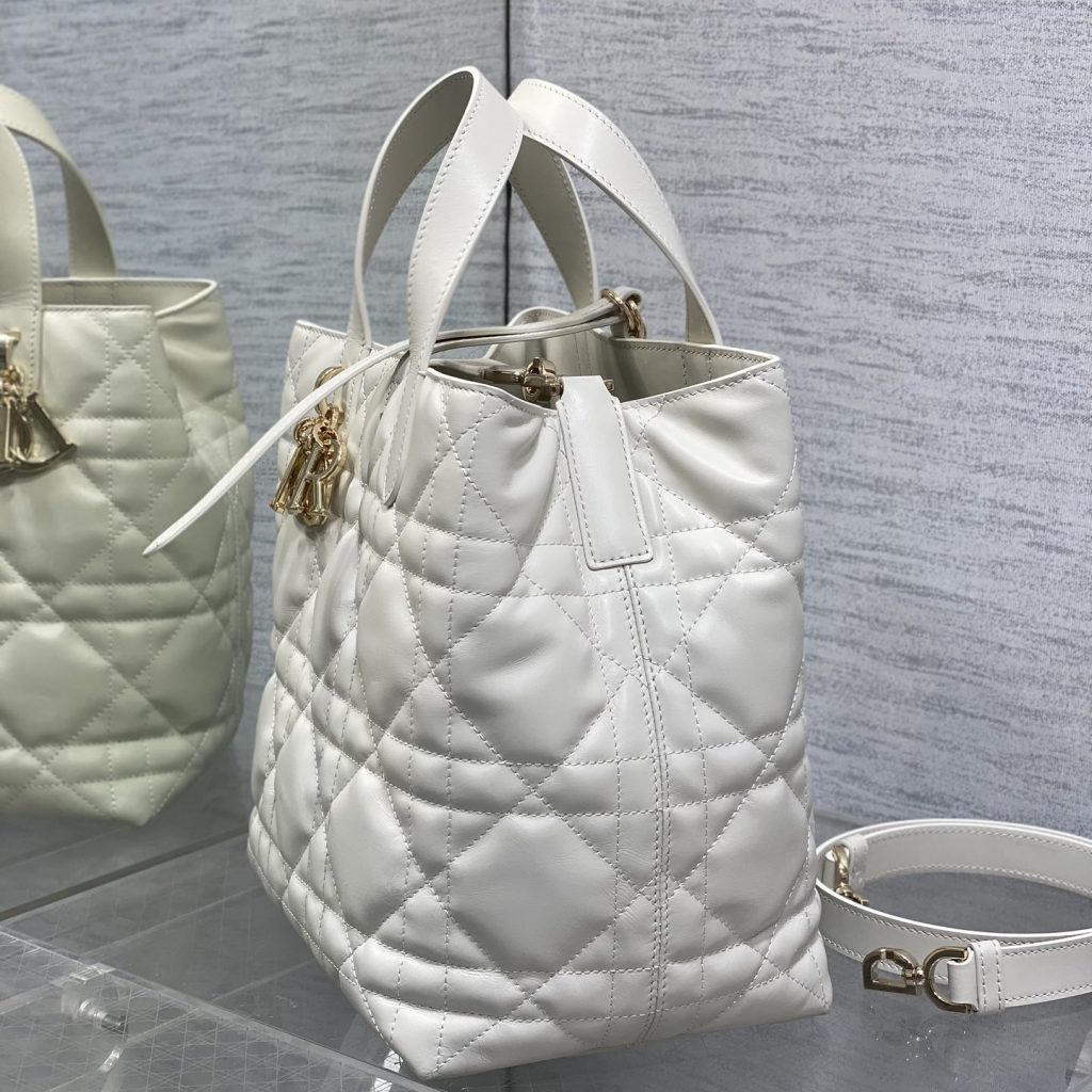 Dior Book Tote in Cannage Cuir with Open Top for Handheld Shoulder Carry 25cm Gold Hardware