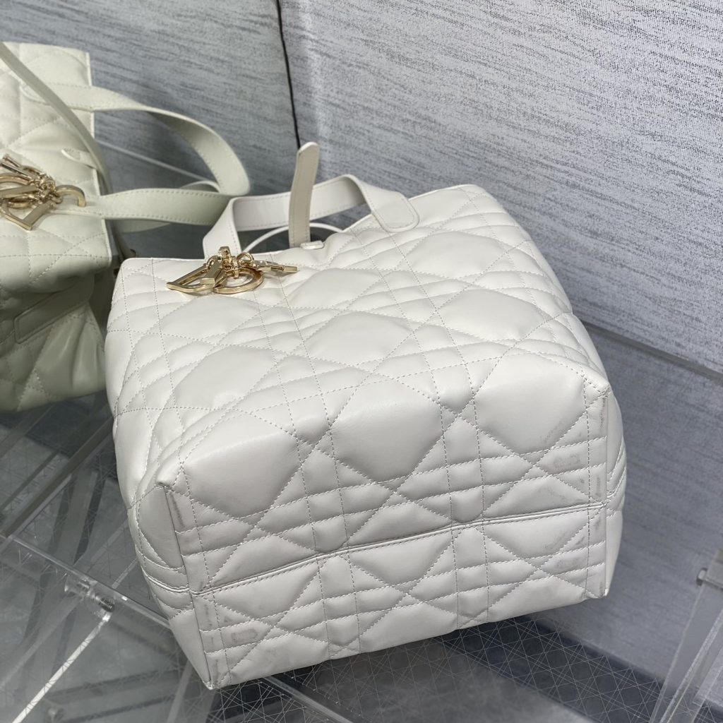 Dior Book Tote in Cannage Cuir with Open Top for Handheld Shoulder Carry 25cm Gold Hardware