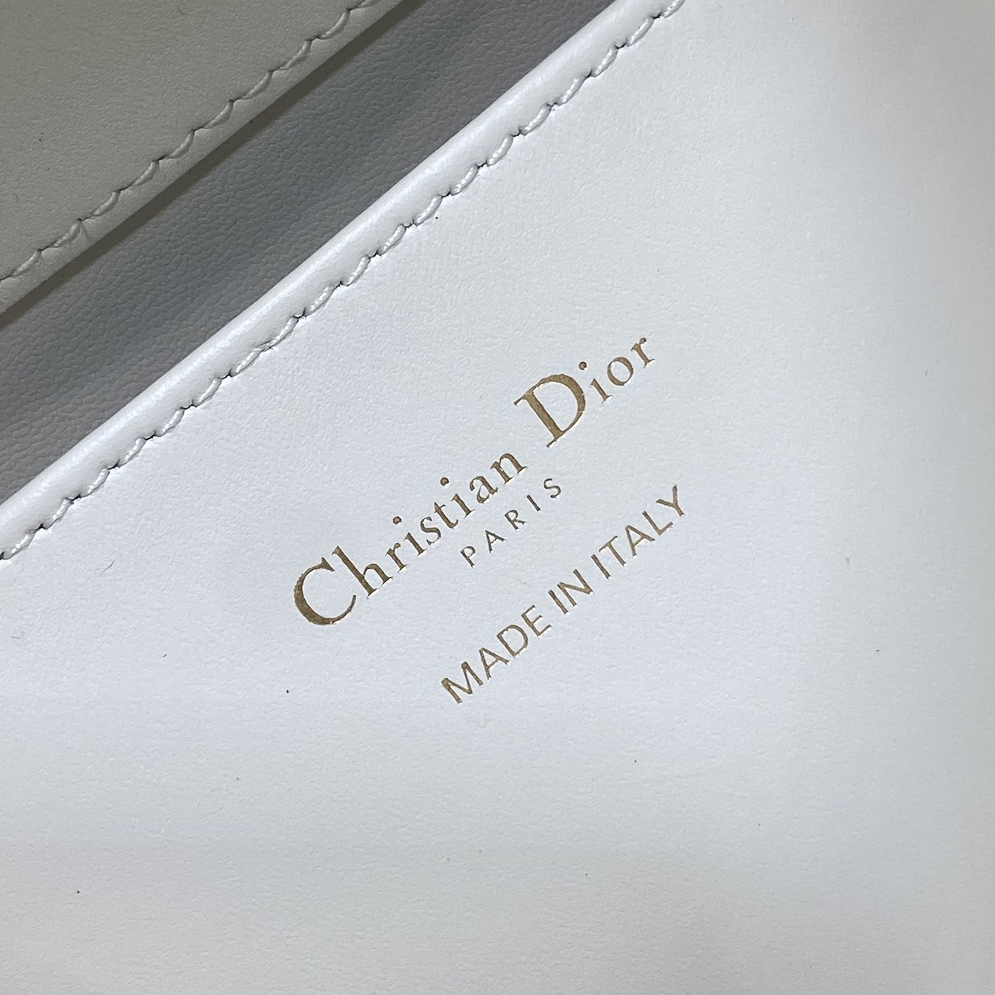 Dior Book Tote in Cannage Cuir with Open Top for Handheld Shoulder Carry 25cm Gold Hardware
