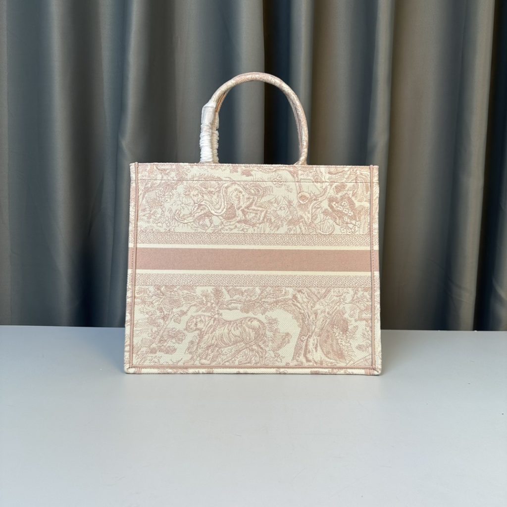 Dior Book Tote Bag in Oblique Jacquard Canvas with Open Top Closure for Handheld and Shoulder Carry
