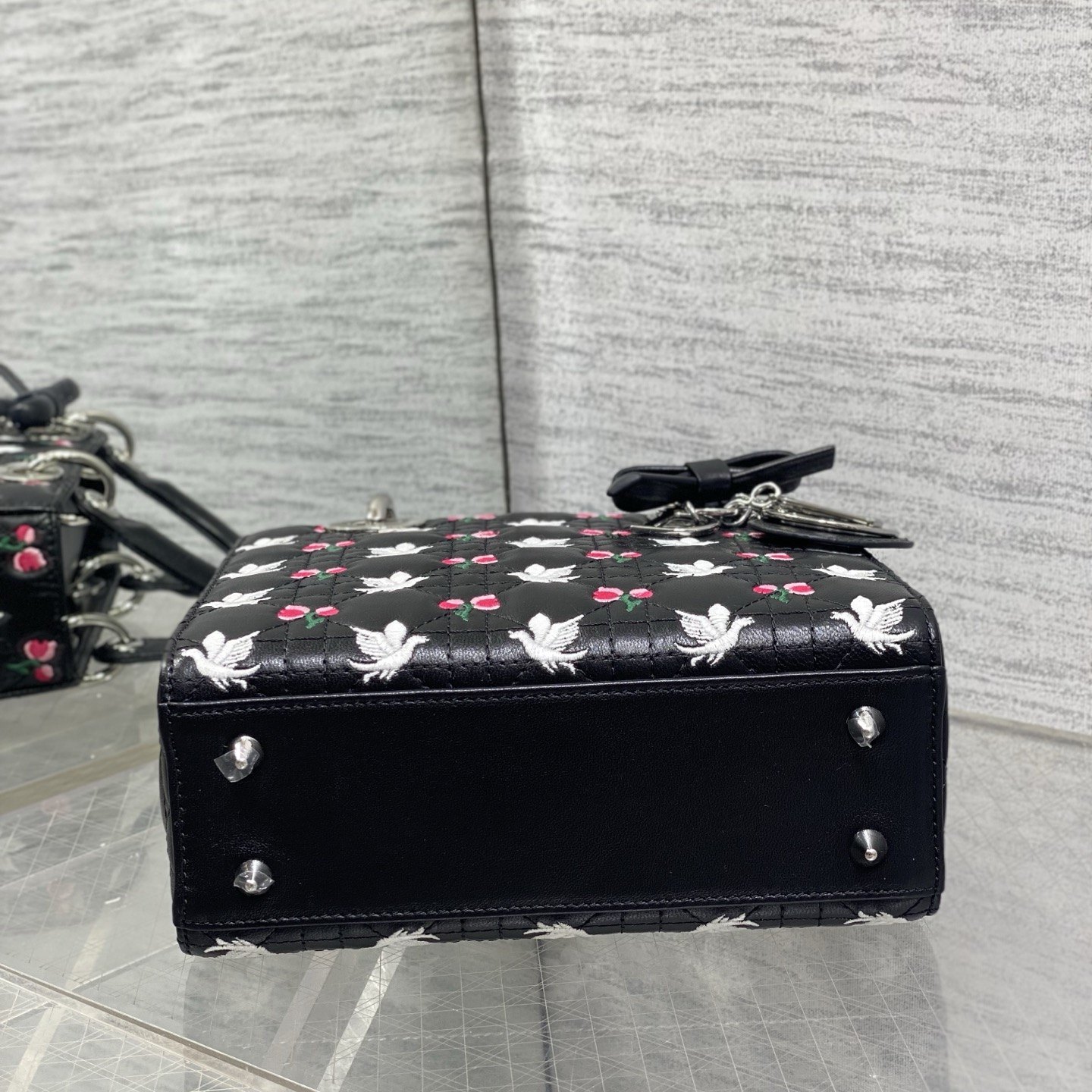 Dior Lady in Black Cannage Lambskin with White Birds Pink Flowers Embroidery and Magnetic