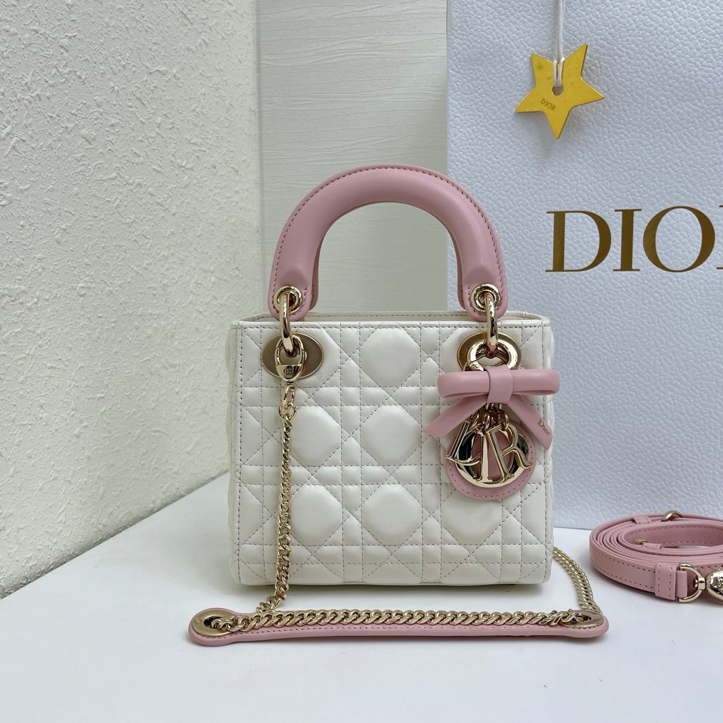 Dior Lady in Cannage Lamé Leather with Magnetic Snap for Handheld Shoulder Bag Carry