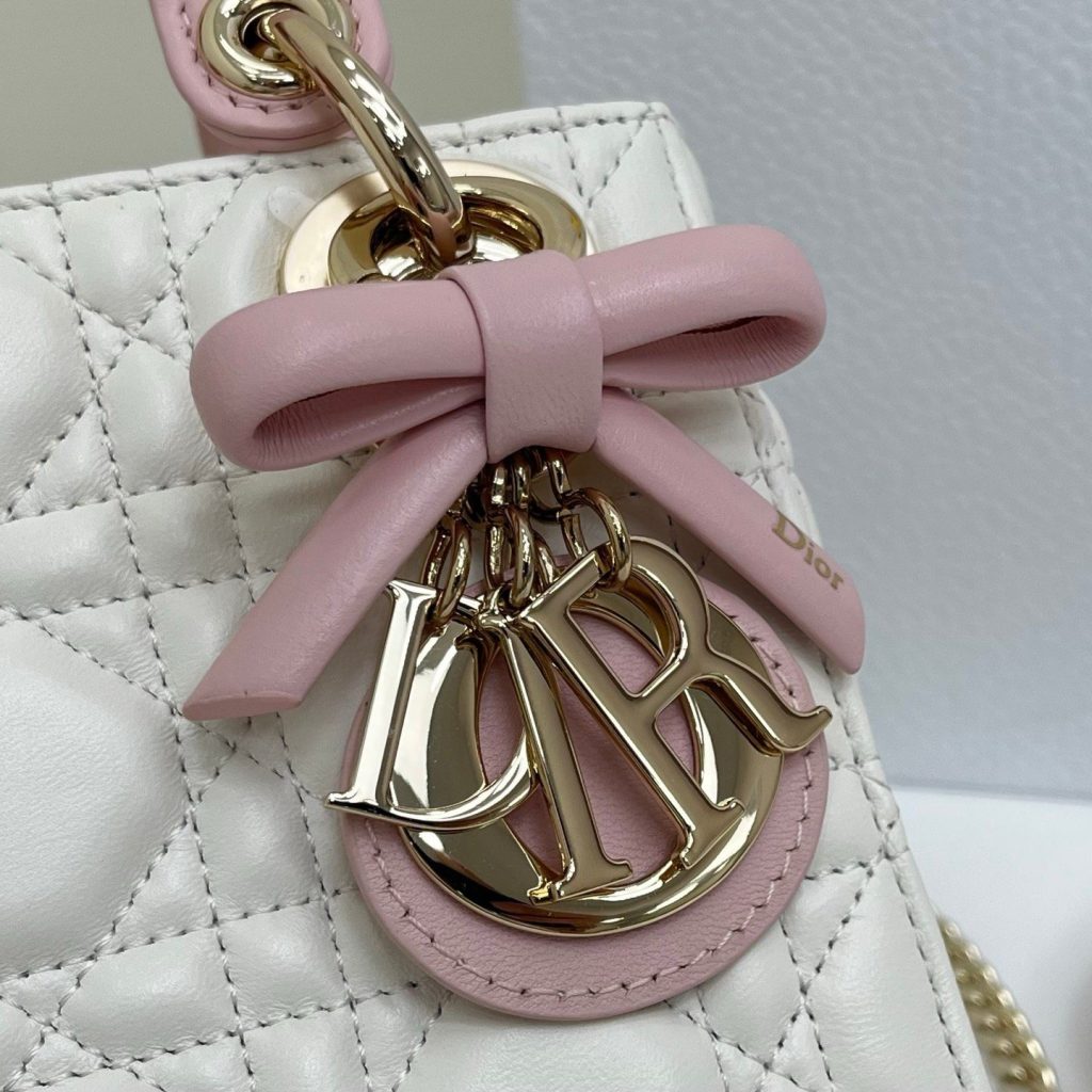 Dior Lady in Cannage Lamé Leather with Magnetic Snap for Handheld Shoulder Bag Carry