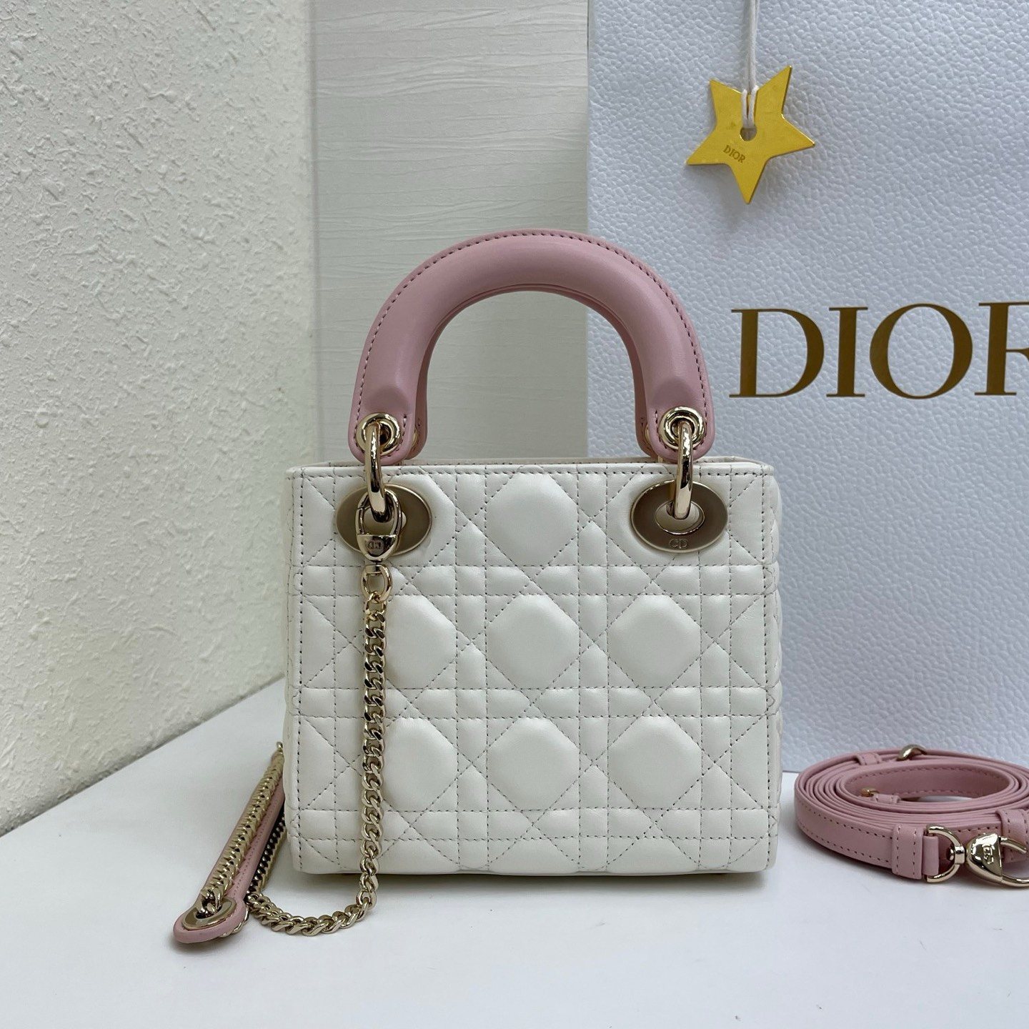 Dior Lady in Cannage Lamé Leather with Magnetic Snap for Handheld Shoulder Bag Carry