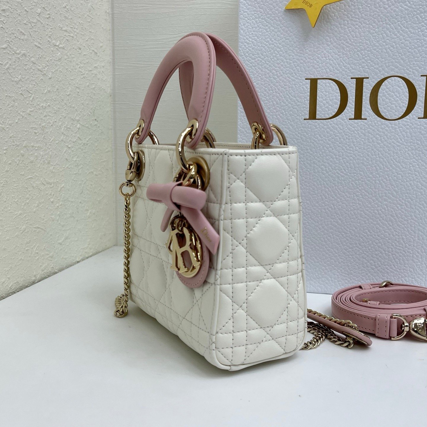 Dior Lady in Cannage Lamé Leather with Magnetic Snap for Handheld Shoulder Bag Carry