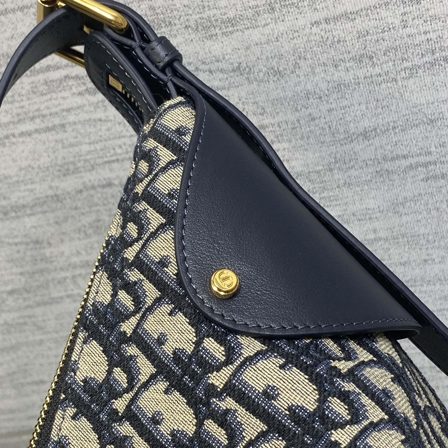 Dior Book Tote in Oblique Canvas / Calfskin Leather with Zipper Closure for Hand CarryShoulder Carry
