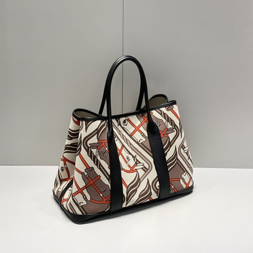 Hermès Garden Party 30 in Toile H Canvas with Vache Noir Leather Trim for Hand and Shoulder Carry