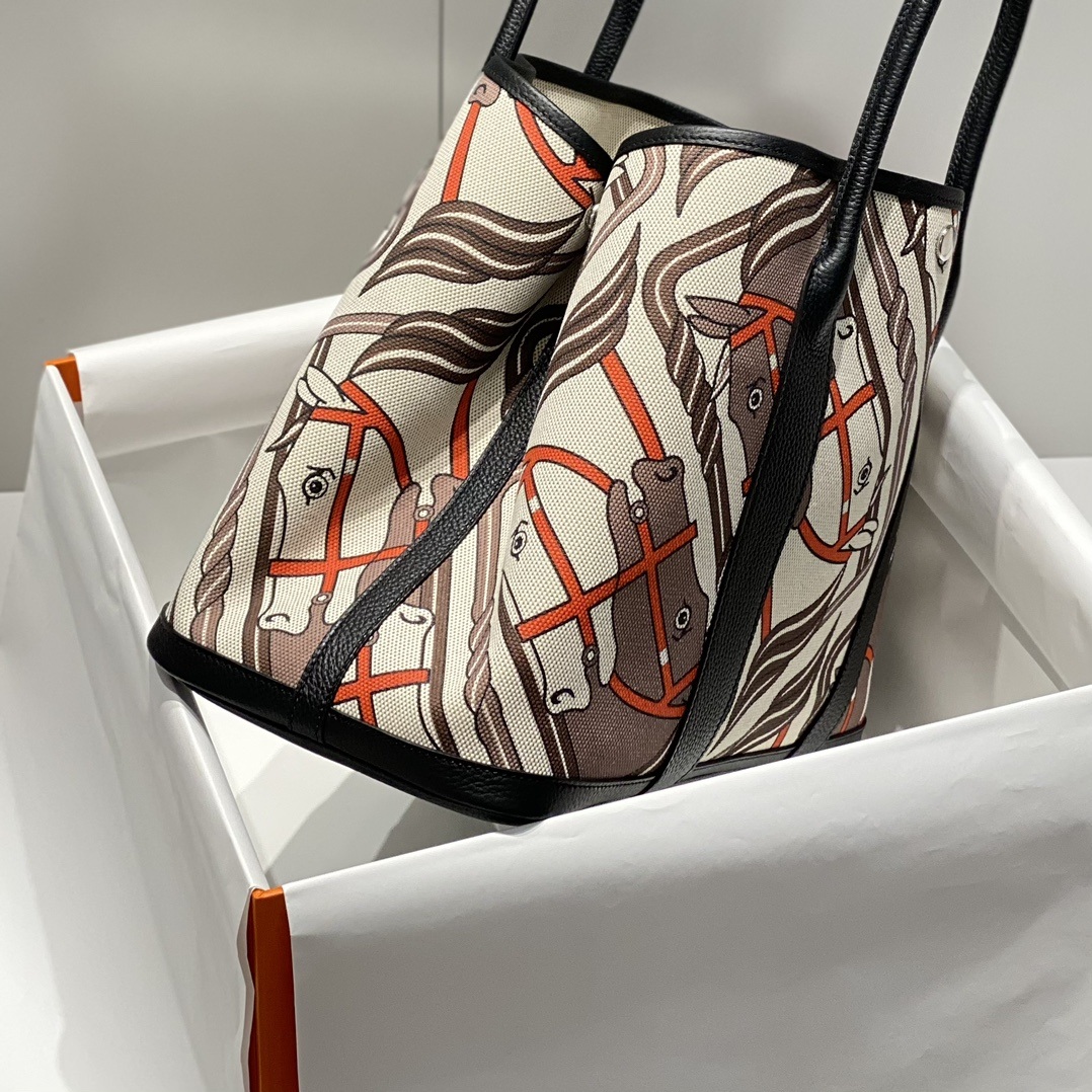 Hermès Garden Party 30 in Toile H Canvas with Vache Noir Leather Trim for Hand and Shoulder Carry
