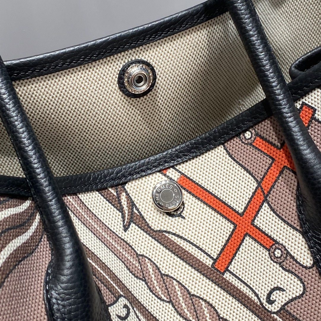 Hermès Garden Party 30 in Toile H Canvas with Vache Noir Leather Trim for Hand and Shoulder Carry