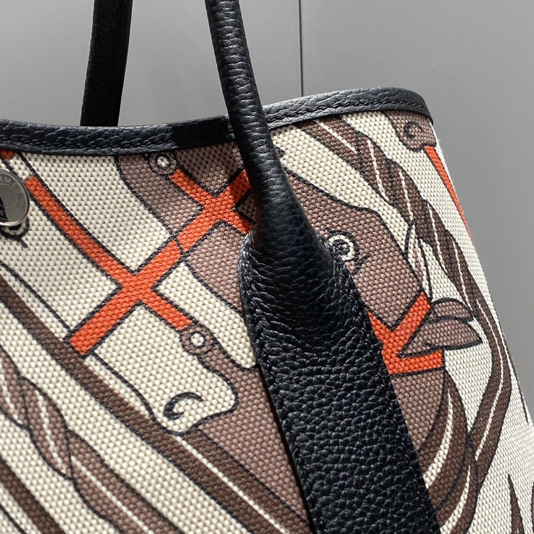 Hermès Garden Party 30 in Toile H Canvas with Vache Noir Leather Trim for Hand and Shoulder Carry