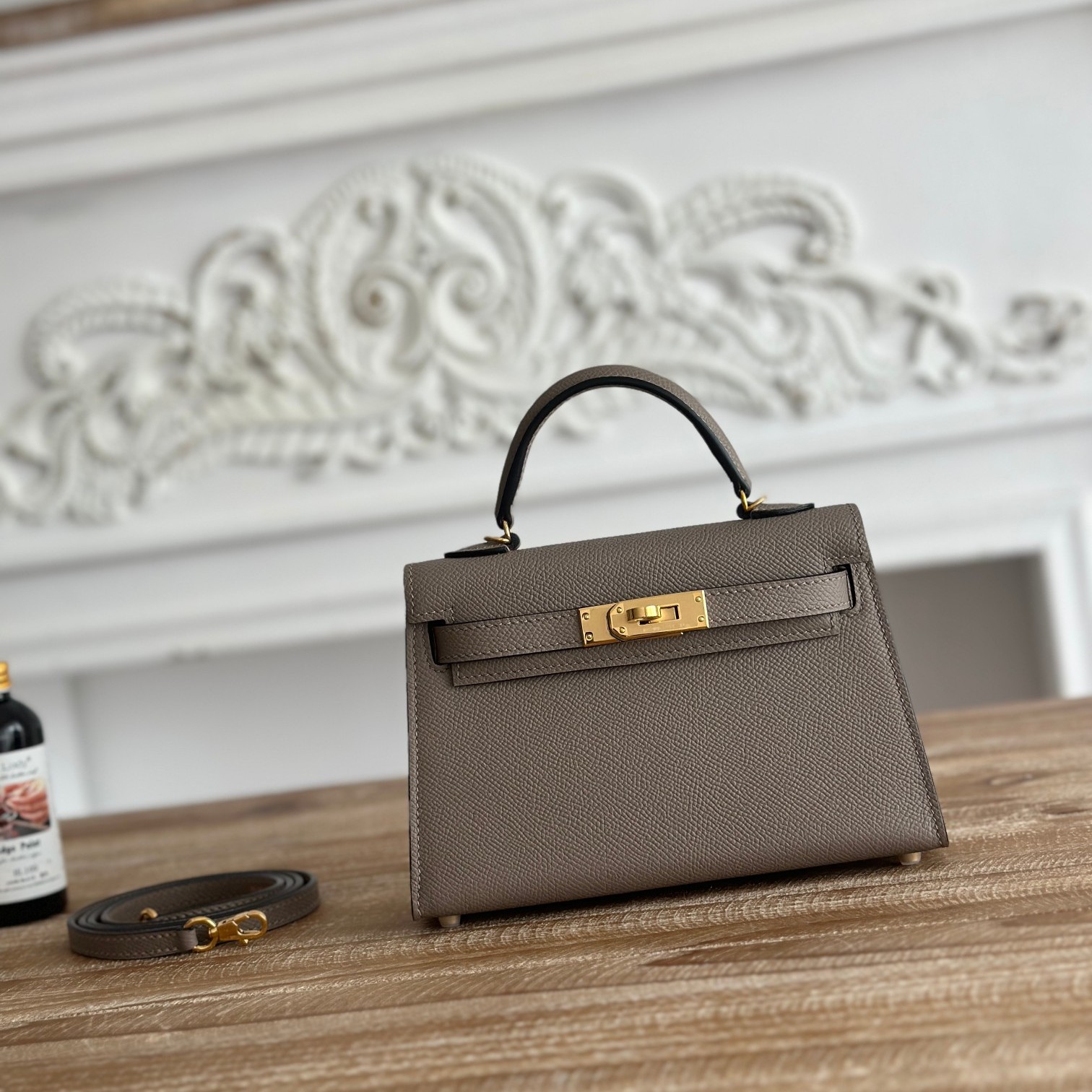 Hermes Kelly Mini 2 in Epsom Leather with Twist Lock Flap Closure for Handheld and Shoulder Carry