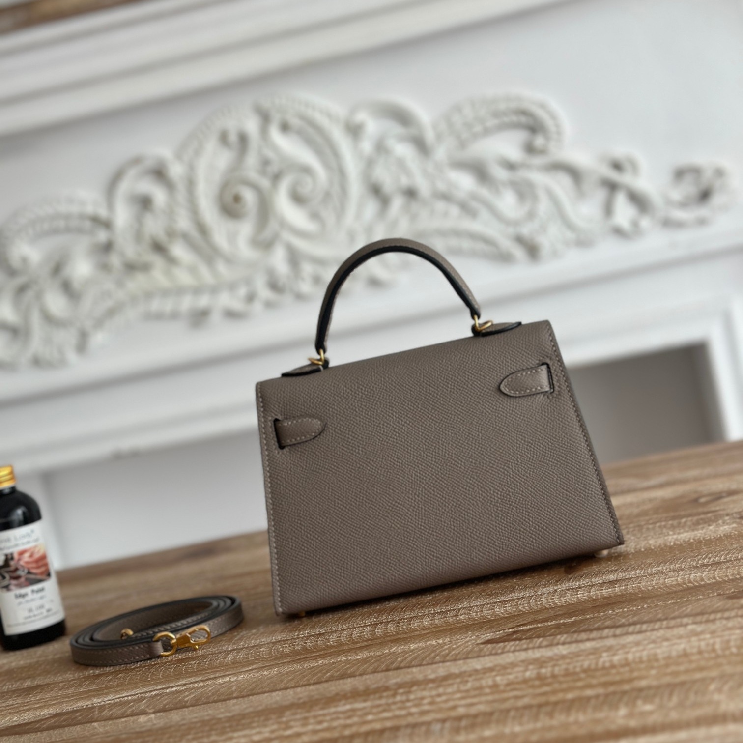 Hermes Kelly Mini 2 in Epsom Leather with Twist Lock Flap Closure for Handheld and Shoulder Carry