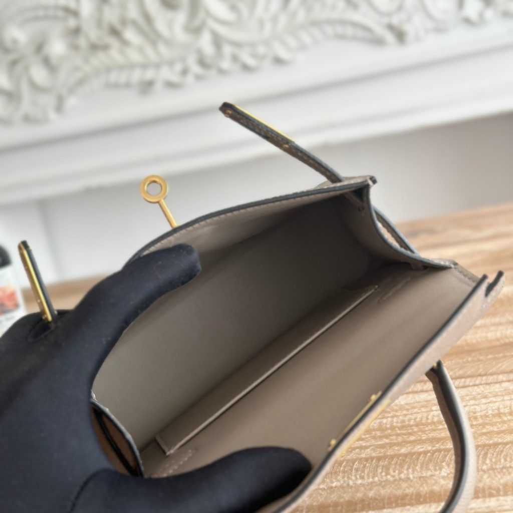 Hermes Kelly Mini 2 in Epsom Leather with Twist Lock Flap Closure for Handheld and Shoulder Carry