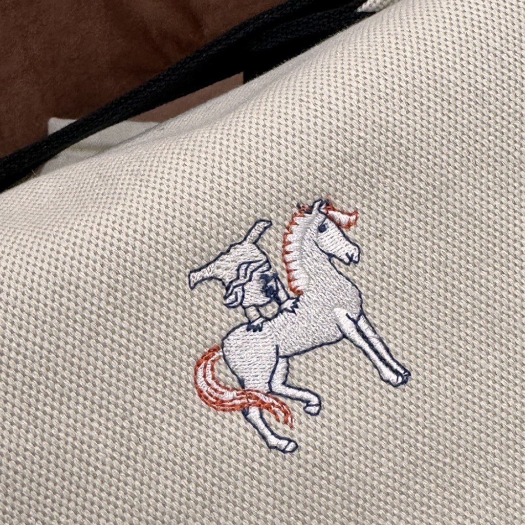 Hermès Picotin Lock in Canvas with Magnetic Snap and Leather Strap for Handheld Carry