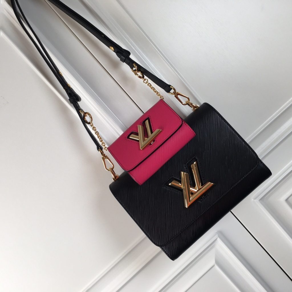 Louis Vuitton Twist in Epi Leather with Lock Closure for Shoulder Crossbody Bag Carry M59885