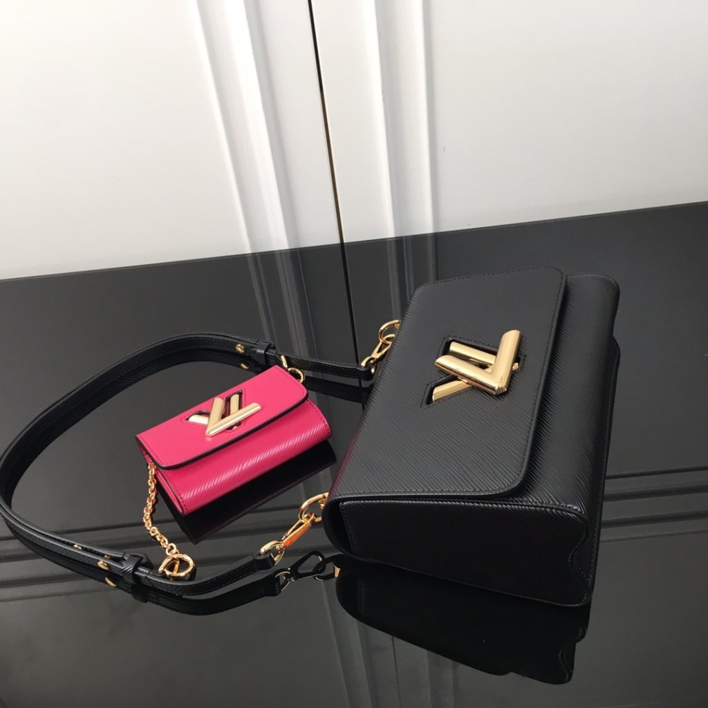 Louis Vuitton Twist in Epi Leather with Lock Closure for Shoulder Crossbody Bag Carry M59885