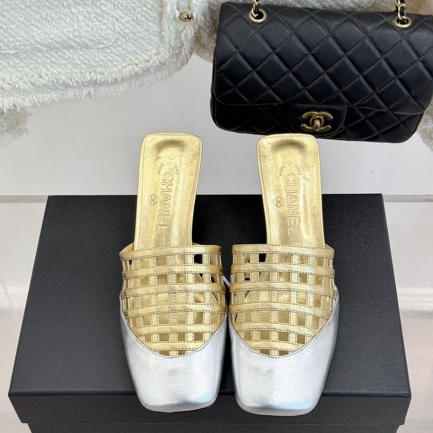 CHANEL 26M Cruise Cutout Woven Square-toe Block Heel Mule Slippers in Genuine Lambskin with Italian Leather Sole