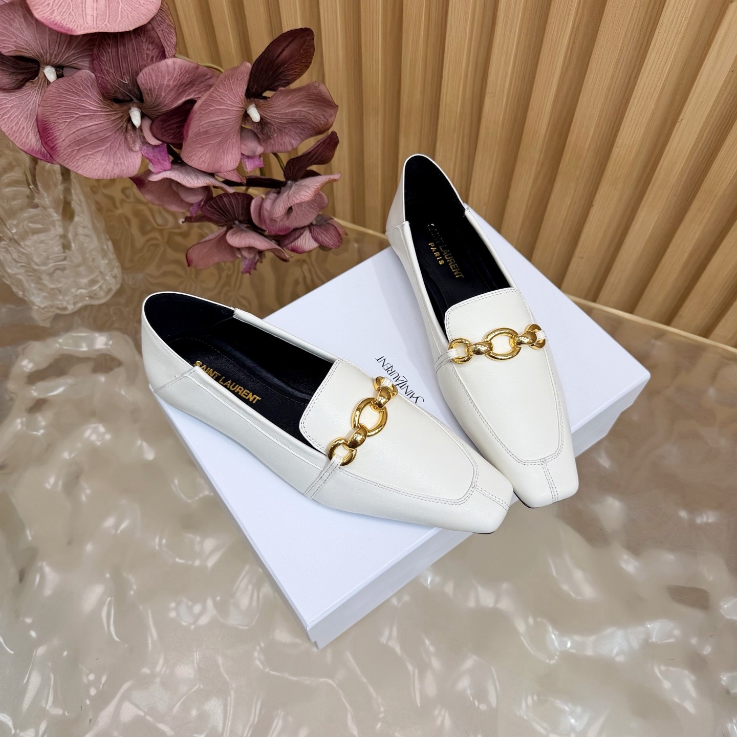 YSL Saint Laurent Pointed-Toe Gold Chain Trim Mule Slippers in Patent Lambskin with Italian Leather Sole